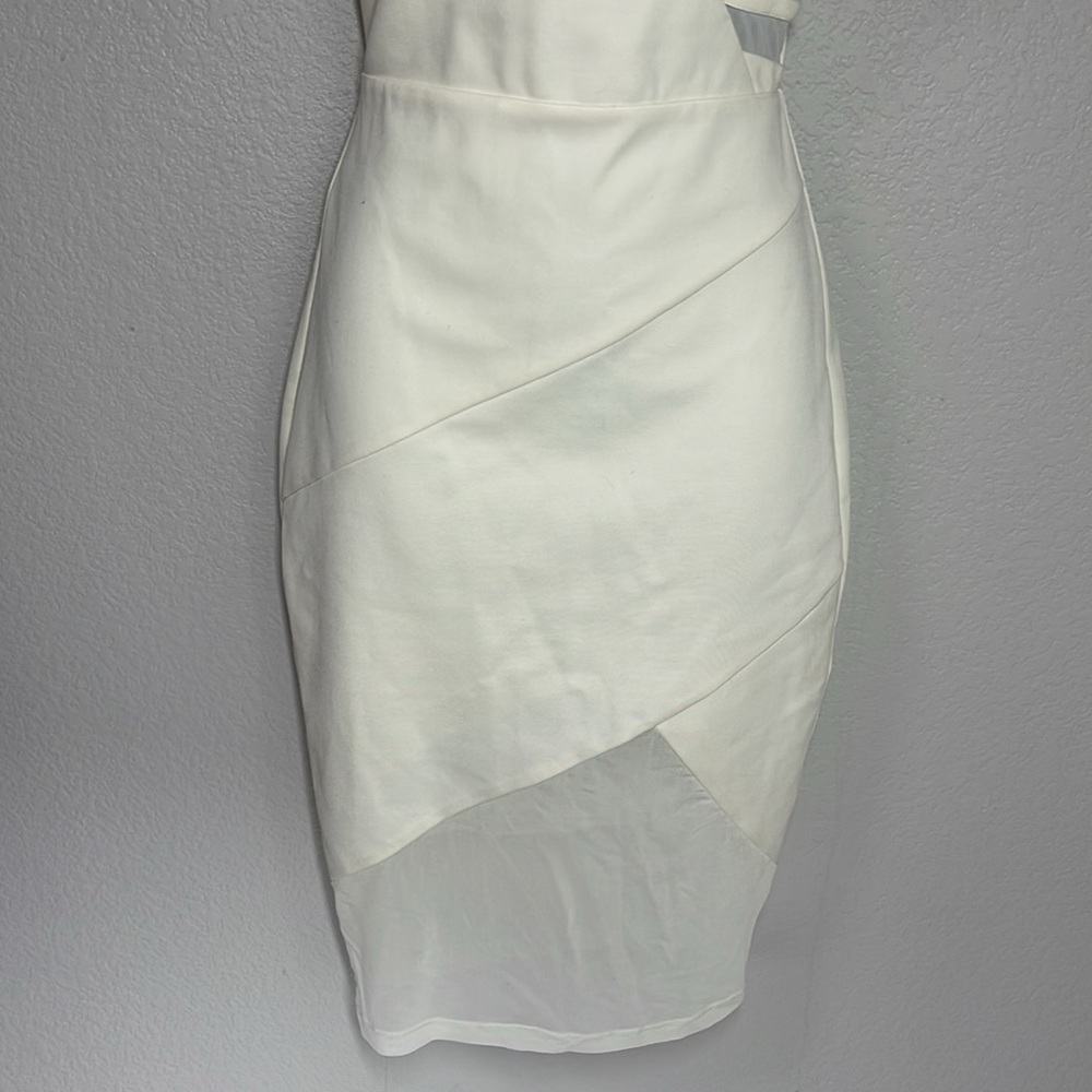 Bebe V-Neck Sleeveless Sheer Mesh Panels Ivory Fitted Dress Open Back Size XXS - Picture 6 of 12